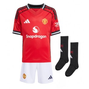 Billiga Manchester United Bruno Fernandes #8 Hemmatröja Barn 2025-26 Kortärmad (+ Korta byxor)